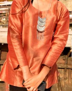 Short Kurti (Suit)
