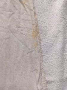 Off White Kurta Top With Embroidery