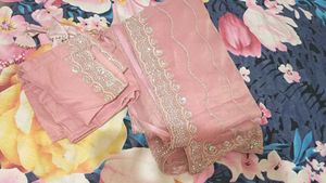 Beautyful Saree With Padded Blouse