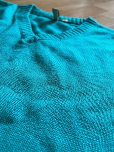 Beautiful wooden cute sweater Top