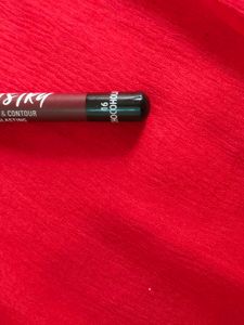 Artistry Lip Liner &amp; Contour