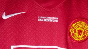 Manchester United Retro Jersey 2007-08