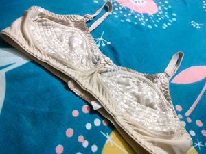 Women Non Padded Bra Cream Colour