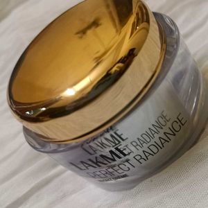 Lakme Perfect Radiance Night Creme