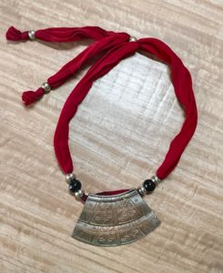 Minimal Neckpiece/Necklace