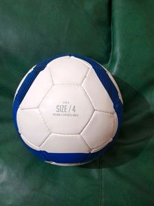 Football, Size4, For Young Boys, Little Warped