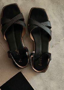 Fancy Sandals Size 37 US Or 4 UK