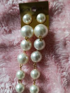 Urbanic Pearl Earrings