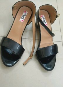 Toe Step Black Heels