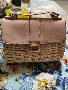 Mauritius Bamboo Offwhite Bag With Sling