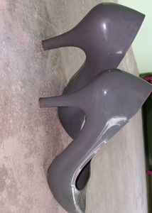 Melissa ✨new Grey Pumps