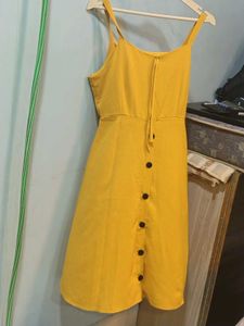 A Beautiful Dress You Can Wear With White Inner