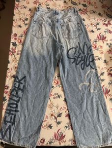Vintage-Inspired Graffiti Print Wide-Leg Jeans