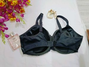 🇳🇿💫🎀Elegant Black Bra