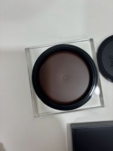 Huda Beauty Tantour - Tan