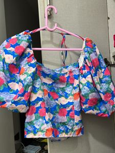 New Branded Crop Top Puff Sleeves Large Size