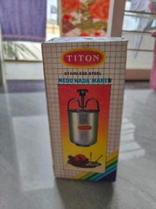 Medu Wada Or Donut Maker