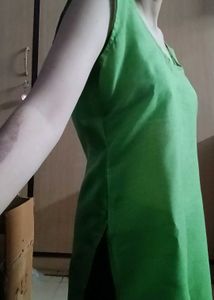 Green Sleeveless Inner For Kurti🍏
