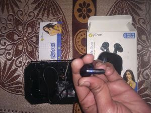 P Trone earbuds