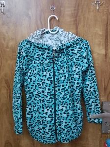 new without tag..Animal Print Hoodie