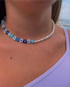 Beaded Daisy Necklaces