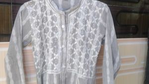 Elegant Embroidered Grey Kurta