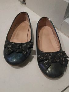 Girls Footwear.