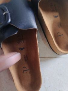 Chic Black Slides New With Tag