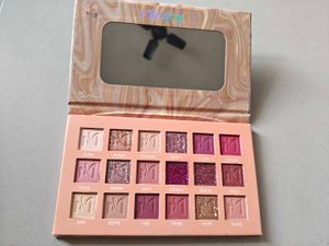 Minara Eyeshadow Palette no used