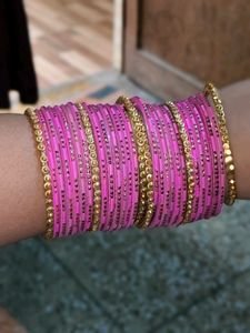 This Bangles Total No.24 Pink, 6 Gold Colour Bang