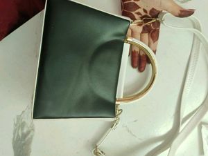 Chic Handbag/sling bag