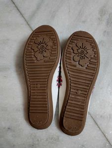 Embroidered Ethnic Flats