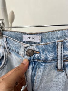 Stylish Light Wash Denim Jeans