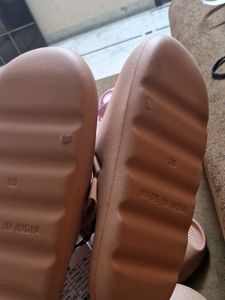 Westside With Tag Slippers Size 34,35
