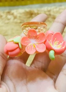Flower Clutch