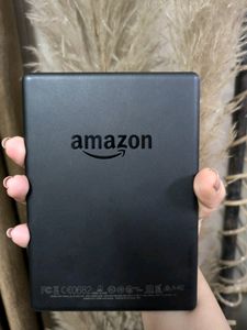 Amazon Kindle (8th Gen)
