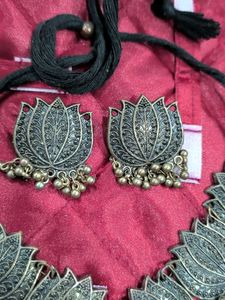 Lotus Necklace Set