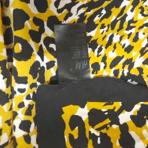 H&amp;M Lepord Print Scarf