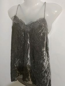 VELVET TOP