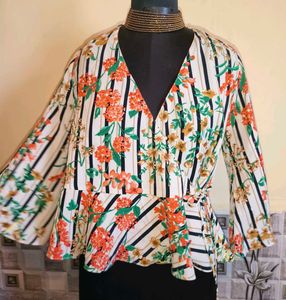 Zara Floral Top ( Yellow paint stains)