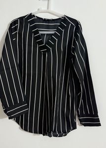Black &amp; White Vertical Striped V-Neck Shirt Top