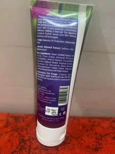 Tulip Oil Control Moisturizer with Green Almonds e