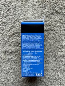 Neutrogena - Visible Repair Serum