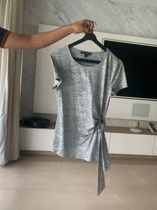 Fix price never worn before grey Shimmer T-shirt