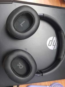 on saleee!! jbl headphones
