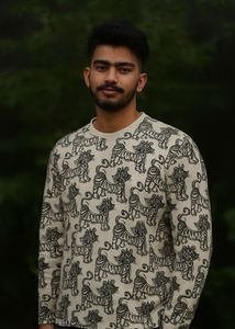 Trendy Cream Sweatshirt with Black Tiger Print – U