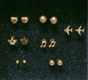 ❗Price Drop❗5 Cute Small Earrings