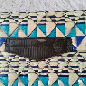 Mango Clutch