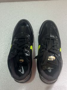 Black Nike Sneakers