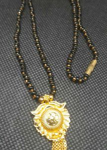 Gold Pendant Necklace
